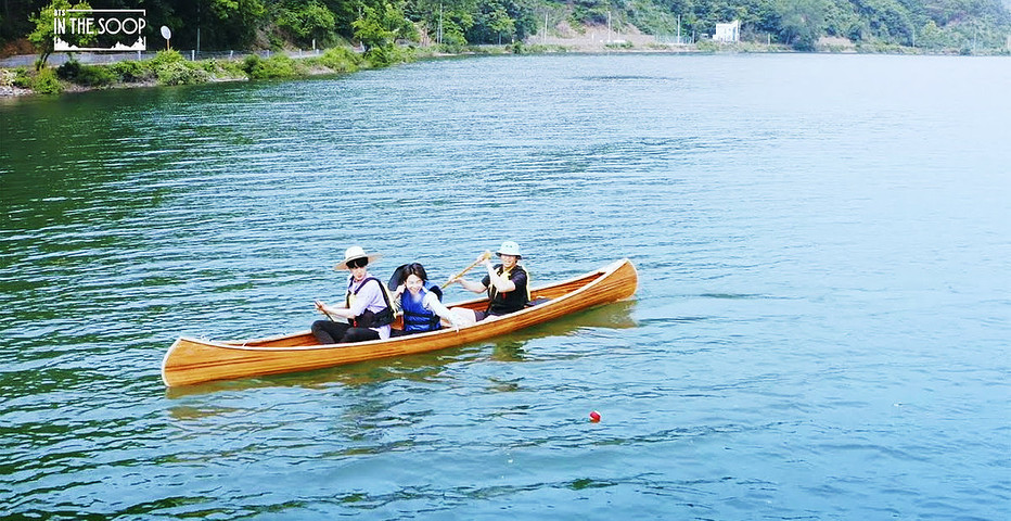 BTS in the soop : BTS enjoying boating in the lake 