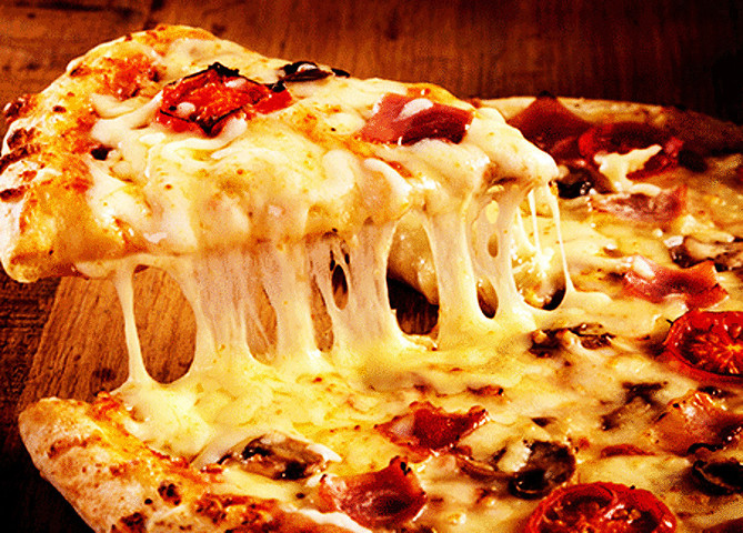 Famous Pizzas Around The World : 1- Cheese Pizza