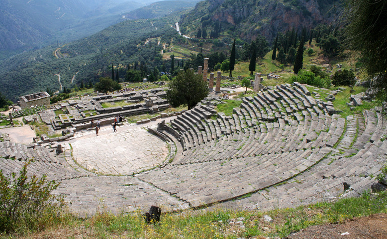 Famous Places In Greece: 6- Delphi Theatre