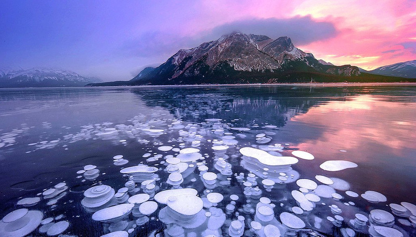 Mysterious Places In The World : 10- Lake Abraham (Alberta, Canada)