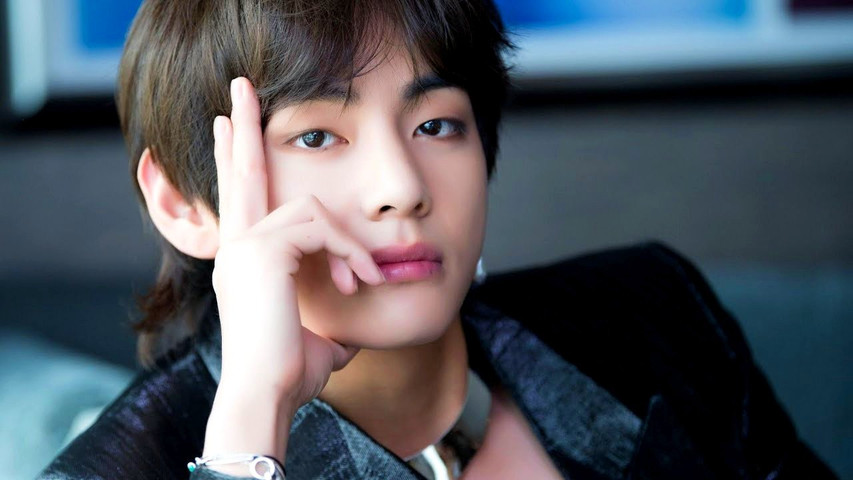 Most Famous K Pop Idols in world 