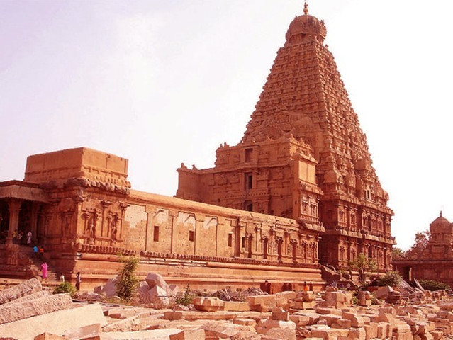 Brihadeeswarar Temple