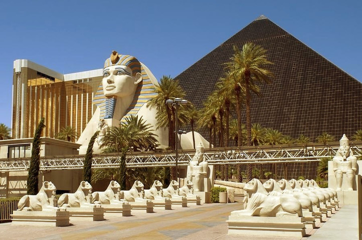Luxor Hotel