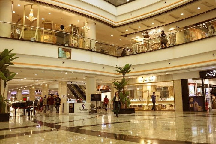 In today’s world, it is impossible to avoid shopping as fashion is altering continuously day by day. For shopping, different malls are visited each day. In almost every city you will find a mall which can be either small or big. Now, people do not just visit the malls for shopping but there are also many other things. Despite shopping, now malls also have the facilities of entertainment centers. You will find some of the largest malls in the world that are houses to food courts, amusement parks, hotels, offices, and a variety of retailer outlets. These largest malls in the world also play a vital role in the national economy. Let's head into the article and know about some of the largest malls in the world. Iran mall: Iran mall is the biggest shopping mall in the world. This biggest mall in the world is located near Chitgar Lake, Northwest of Tehran province, Iran. The area of this Iran mall is 1,950,000 sq m with a Gross leasable Area of 1.4 million square meters. This fascinating mall has more than 700 stores. The mall has the amenities like fashion avenue, hypermarket, diamond atrium, food courts with more than 200 restaurants, a book garden with a volume of 67,000 books, various book stores, a cinema, 12 theatre screens, a family entertainment center with an amusement park, museum, art galleries, luxurious hostels, and a permanent car showroom. The mall also has a sports complex with different social activities like cycling, hiking, biking, tennis courts, ice rinks an Olympic swimming pool, etc. New South China Mall: New South China Mall is the 2nd biggest shopping mall in the world by area. This world’s biggest mall is located in Wanjiang District of Dongguan city-prefecture, the People’s Republic of China. The area of this mall is 892,000 sq m with a leasable gross area of 659,612 sq m. Initially; this mall was known as the South China Mall. The mall was inaugurated in 2005 but failed to attract the tenants and remained empty for about 10 years. “Dead Mall”, was the nickname that was used for it because of less occupancy. After its renovation, it is turned into one of the largest shopping malls in the world. Mall has 4 floors which are house to 5 main components that are shops retailer shops, housing, parks, food, and entertainment. The estimated cost that was invested in its construction is approximately $1.3 billion. SM City Tianjin Mall: SM City Tianjin is the 3rd most significant shopping center in the world based on the gross leasable area of 565,000 sq m. SM City Tianjin was launched in 2016 and is located in Tianjin, China. The total area of the mall is more than 436,000 sq m. More than 50% of the space was rented by the tenants after a few weeks of its inauguration. It is one of the world’s largest malls that featured domestic as well as foreign retailers. SM Tianjin is built with 5 different buildings which are named after the traditional Chinese elements: Earth, Fire, Water, Metal, and Wood. Golden Resources Mall: Golden Resources Mall is another top 10 biggest malls in the world that are located in Beijing, China. It was launched in 2004. It is China’s 3rd largest mall and is also known by the name The Great Mall of China. The mall spans an area of approximately 560,000 sq m with a gross leasable area of 557,419 square meters. The mall comprises 6 floors and is 1.5 times bigger than the mall of America.  Initially, after its inauguration, the mall was visited by a huge amount of visitors but is now reduced because of its expensive goods and the suburban locality. CentralPlaza Westgate Mall: CentralPlaza Westgate mall is another mall on the list of largest malls in the world. This mall is located in Nonthaburi, Thailand. It was launched in 2015 and its ownership is with Thailand’s largest property developer Central Pattana. The mall has 6 floors and has thee gross leasable space of 550,278 Square meters. The mall contains more the one thousand shops, a variety of food establishments, a family market, and movie theaters. In addition, it also holds the IKEA store with an almost surface area of 50,278 sq m. ICONSIAM mall: In the list of the world’s biggest malls, ICONSIAM is one of them. It was launched in 2018 and is situated in Bangkok, Thailand. This newest real estate attraction has a gross leasable area of 525,000 sq m. It is the 2nd largest store in Thailand that has both a shopping as well as a residential complex. This project's entire cost is about $1.6 billion. The mall is featured more than 1000 stories a museum, a large exhibition hall, and heritage. In addition, it also holds the only Apple store in Thailand. SM City North EDSA mall: SM City North EDSA mall is the world’s 7th biggest mall and the biggest in the Philippines. This biggest mall was opened in 1985 and is located in Quezon City, Metro Manila, Philippines. SM supermall owned this best real estate. The current gross leasable area of the mall is about 498,000 sq m (initial gross area: 120,000 sq m). SM City North EDSA division id don in 5 blocks (excluding the original building). Out of the 5 blocks, one is for restaurants, retailer shops, and entertainment. Two of the blocks have office spaces and the rest two are accommodated by sole parks. SM Megamall mall: SM Megamall is also one of the world’s largest malls that are located in Mandaluyong, Philippines. It is the Philippines' 2nd largest mall and was opened in 1991. It has a gross leasable area of 474,000. This mall has more than a thousand stores that featured both restaurants and retailer shops. The mall division is done in 4 sections. The first 2 sections hold the main mall. The 3rd section is accommodated by office spaces and the parking. The last section holds the various fashion retailers. SM Seaside City Cebu Mall: SM Seaside City Cebu is another biggest mall in the world that is located in Cebu City, Philippines. In 2015, it was opened and has a gross leasable area of 470,486 sq m. It houses many offices, residential areas restaurants, hotels, amusement parks, large-scale cinemas, and a Seaside Tower (taller tower) of 150m. Isfahan City Center mall: Isfahan City Center mall is the 2nd largest mall in Iran and is located in Isfahan, Iran. It was opened in 2012. This biggest mall has a gross area of 465,500 sq m. It is also the world’s biggest museum (mall holding museum). The mall was built in 4 phases and includes a hypermarket, more than 700 retailer shops, a hotel, restaurants, and an entertainment center.