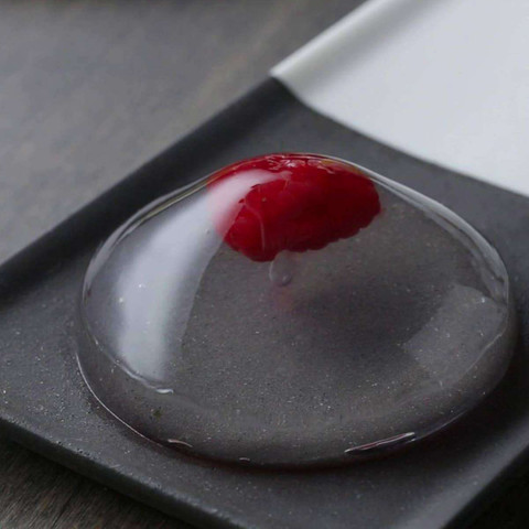A japnesse Rain drop rasberry cake