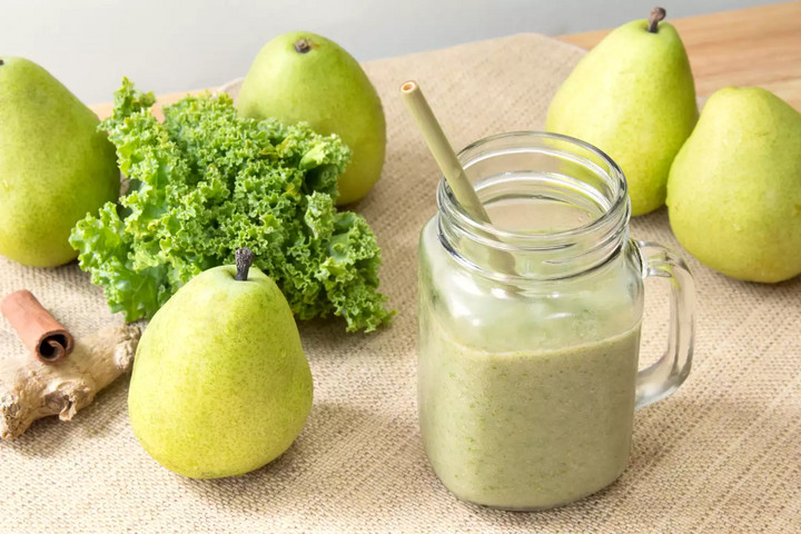 A new Green pear kale smoothie