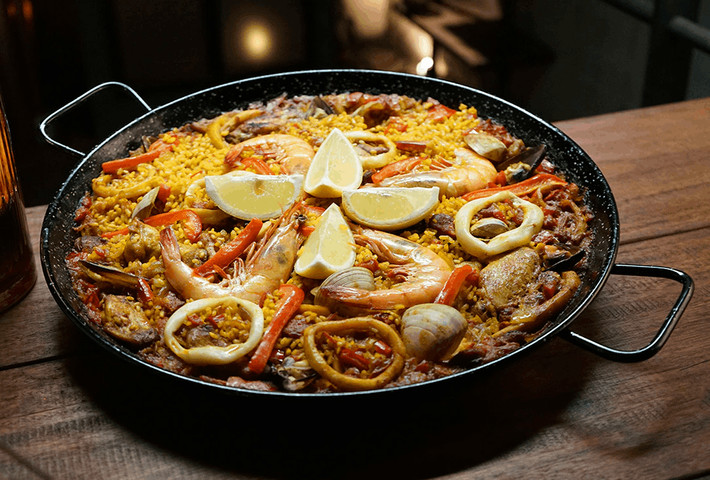 Paella, The traditional rice dish