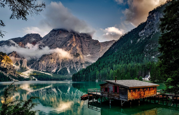 The beautiful view of a lakeside hut