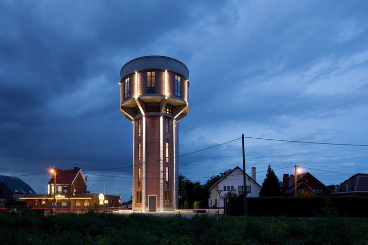 The Odd houses in the world-Old water tower house
