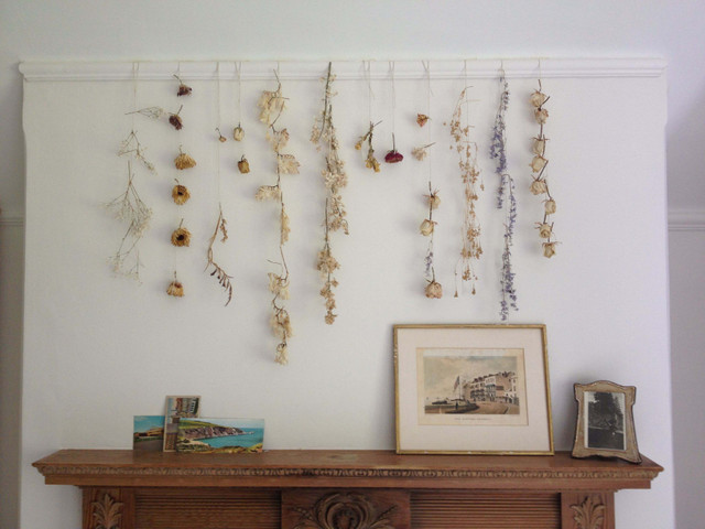 Wall Décor Ideas- Dried floral wall hanging