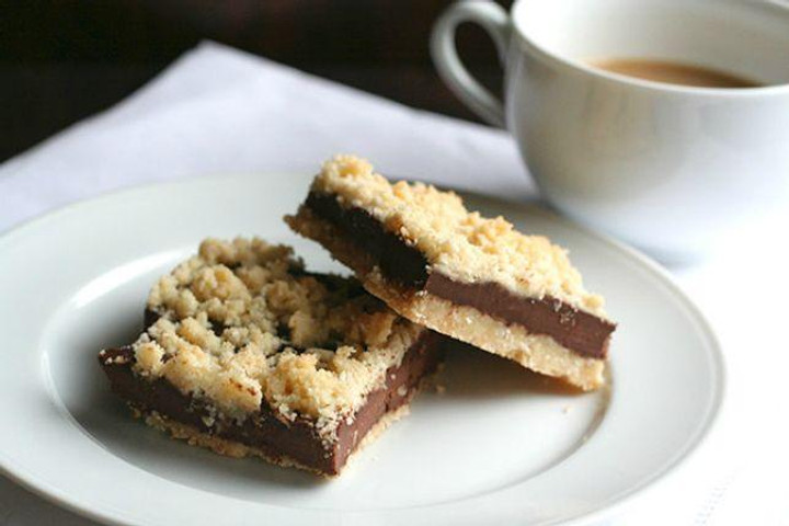 Oatmeal fudge bar