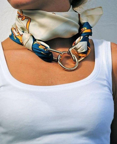 How to style scarf with a chain!!!!