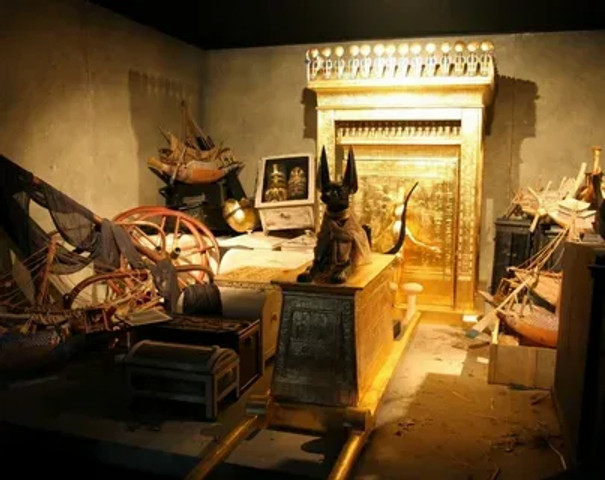Hidden treasures that captivated people: Tutankhamun