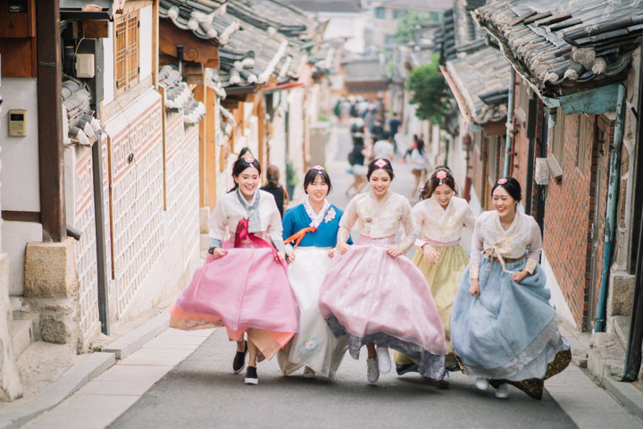 Mysterious traditional dresses: The Hanbok