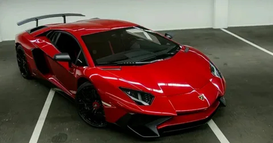 Celebrities with expensive cars: Kylie-Lamborghini Aventador