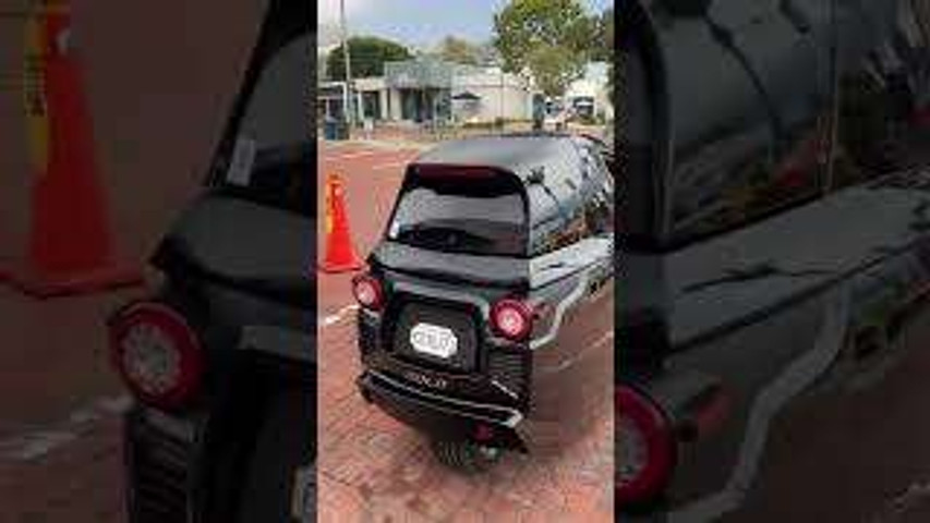 Solo electric car