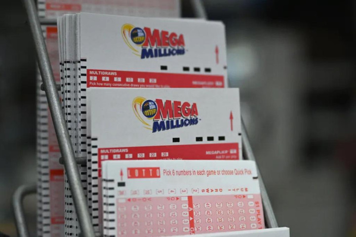 Mega Millions player wins $800M jackpot