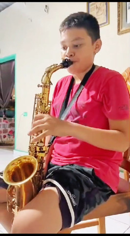 Les doy a conoser a este musico 