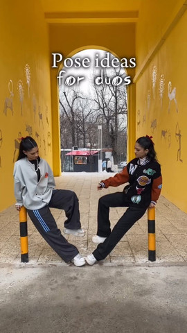 Dual pose idea