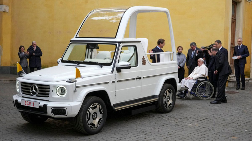 Pope Francis gets first all-electric Popemobile