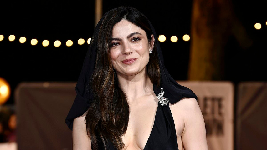 Monica Barbaro wows at the premiere of A Complete Unknown