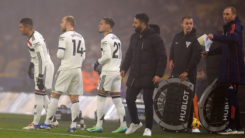 Roma launch shock move for Man United veteran